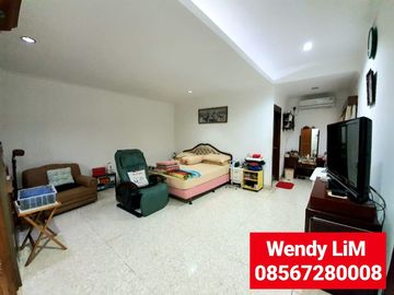 RUMAH ASRI DENGAN TAMAN at PERMATA HIJAU JAKARTA SELATAN
