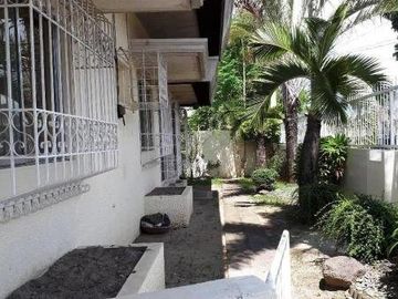 Very Spacious 650sq.m House and Lot for Rent in Cutcut Angel