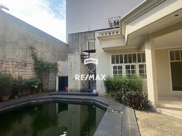 Rumah Mewah 2 Lantai di Pondok Indah – LT 788 m² LB 765 m², Kolam Renang Pribadi, SHM