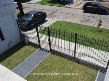 VENTA - ALDO BONZI -  CASA EN LOTE PROPIO - COD 883