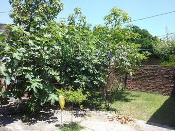 VENTA - ALDO BONZI -  CASA EN LOTE PROPIO - COD 883