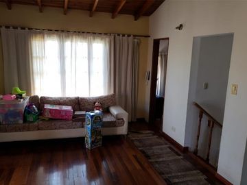 Chalet en venta en Villa Luzuriaga