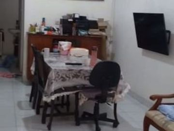 Rumah cantik terawat, strategis termurah di Galaxy Bekasi