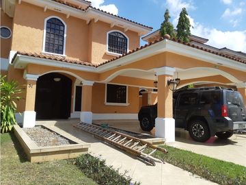 Sea Confiable Vende Casa en Clayton Village
