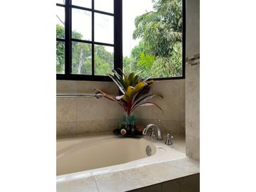 Sea Confiable Vende Casa en Clayton Village
