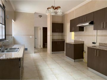 Sea Confiable Vende Casa en Clayton Village