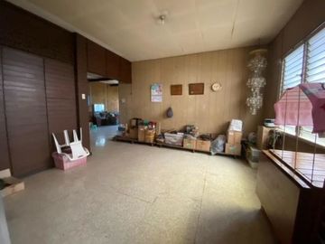 Hopuse and lot for sale in Talisay City, Fairview Village with old Bungalow house lot area:476 sqm