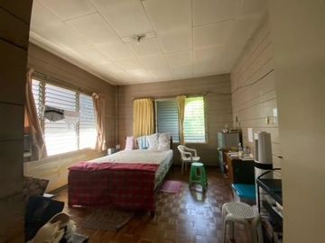 Hopuse and lot for sale in Talisay City, Fairview Village with old Bungalow house lot area:476 sqm