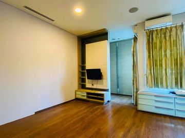 Rumah Cantik di Pondok Indah Jakarta Selatan