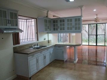 House for rent in Cebu City, Gated in AS Fortuna with shared s. pool