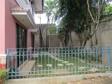 House for rent in Cebu City, Gated in AS Fortuna with shared s. pool
