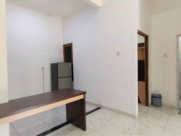 Rumah Hoek Siap Huni Perumahan Grand Mahkota Bekasi