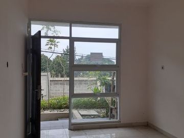 Khusus CASH 469 Juta Rumah siap Huni Cluster Kolmas Village di Cimahi Mainroad di lalui angkutan Umum
