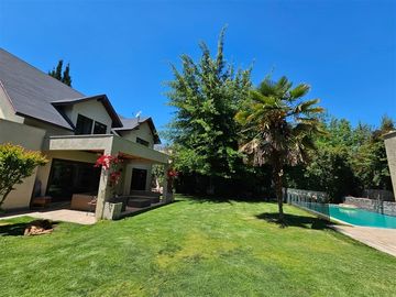 Venta Casa en Condominio El Refugio Piedra Roja