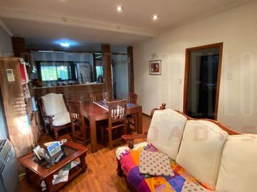 Casa en venta en Ezpeleta Este
