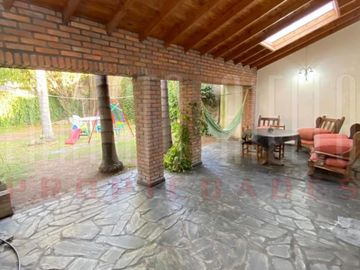 Casa en venta en Ezpeleta Este