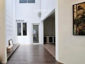 Dijual Rumah Kerinci Kebayoran Baru bisa untuk cafe, kantor, klinik #276626
