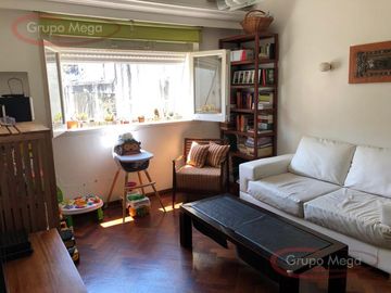 Espectacular departamento de 3 ambientes en contrafrente, con terraza propia
