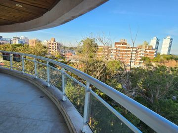 Excepcional Departamento en Pinamar de 4 ambientes Zona Centro