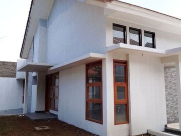 Rumah Readystock Asri Strategis Dekat Summarecon Bandung