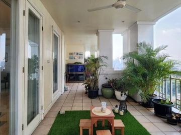 DIJUAL APARTEMEN THE RESIDENCES DARMAWANGSA