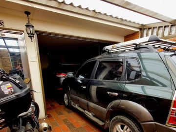 casa en venta en santa isabel-mártires. Cod V9480018