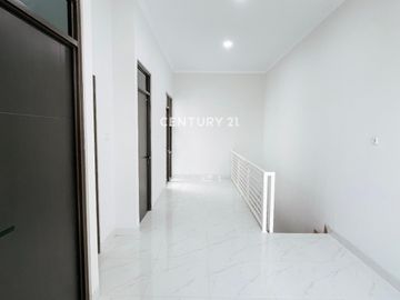 Dijual Rumah Siap Huni Sektor V Pondok Ungu Permai Bekasi Kota