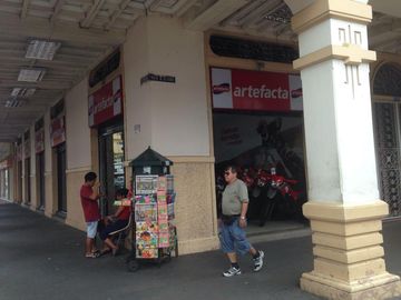 Edificio Comercial - Norte de Guayaquil