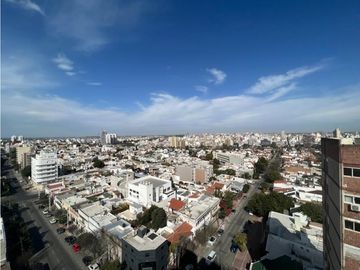 VENTA- DEPARTAMENTO 4 DORMITORIOS- BARRIO ALTO CÓRDOBA