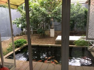 Rumah Bagus dan Lebar di Sri Rejeki Semarang Barat, Dekat Bandara