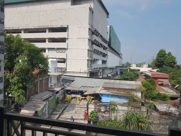 Gedung 4 Lantai Type 945 LT 367 M2 Untuk Usaha di Babakan Ciparay, Kota Bandung