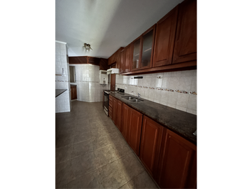 VENTA-DEPTO 3 DORM CON PATIO+TERRAZA Y QUINCHO EN NUEVA CORDOBA
