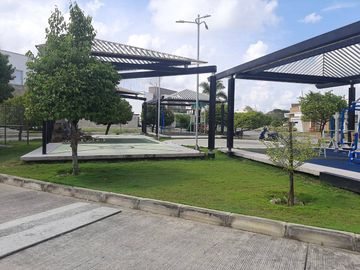 CASA EN VENTA URBANIZACIÓN PICACHO CAMPESTRE | 5111