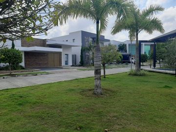 CASA EN VENTA URBANIZACIÓN PICACHO CAMPESTRE | 5111