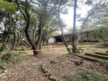 EN VENTA CASA LOTE EN EL BOSQUE