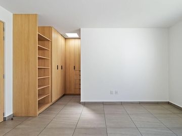 Residencia de Autor en Cumbres del Lago, 5 Recamaras, 5 Baños, Jardín, Pasillo..
