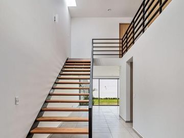 Residencia de Autor en Cumbres del Lago, 5 Recamaras, 5 Baños, Jardín, Pasillo..
