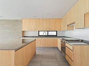 Residencia de Autor en Cumbres del Lago, 5 Recamaras, 5 Baños, Jardín, Pasillo..