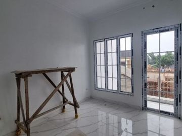 Rumah Mewah 2 Lantai Lokasi Premium di Jagakarsa Jakarta Selatan