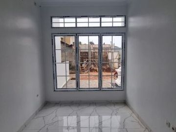 Rumah Mewah 2 Lantai Lokasi Premium di Jagakarsa Jakarta Selatan