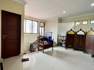 DIJUAL RUMAH at Jl KOMP DEPLU / CILANDAK, JAKSEL