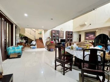 DIJUAL RUMAH at Jl KOMP DEPLU / CILANDAK, JAKSEL