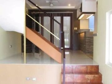 Three Storey Townhouse for sale with 4 bedrooms in Friendshi