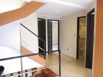 Three Storey Townhouse for sale with 4 bedrooms in Friendshi