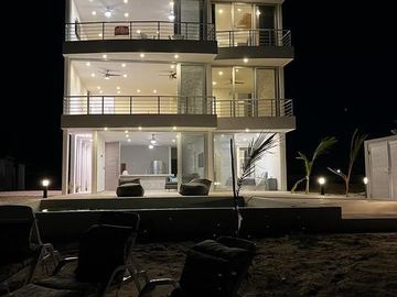 MAGNIFICOS DEPARTAMENTOS SEADUST EN SAN BENITO A LA ORILLA DEL MAR.