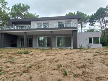 Casa en  Isla de Golf Pinamar