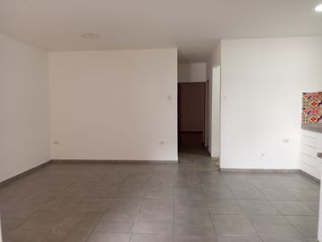 apartamento en arriendo en alameda. Cod A12203