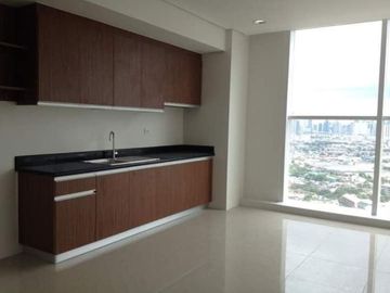 RFO - THE SILK RESIDENCES - 2 BR CONDO UNIT FACING AMENITIES