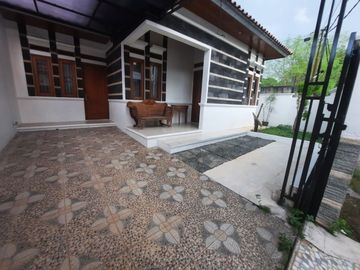 Rumah di Beji, Depok. Minimalis Siap huni