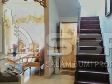 Rumah Dijual Jogja Mewah Perum jl Kaliurang km 6 dkt UGM Strategis Istimewa